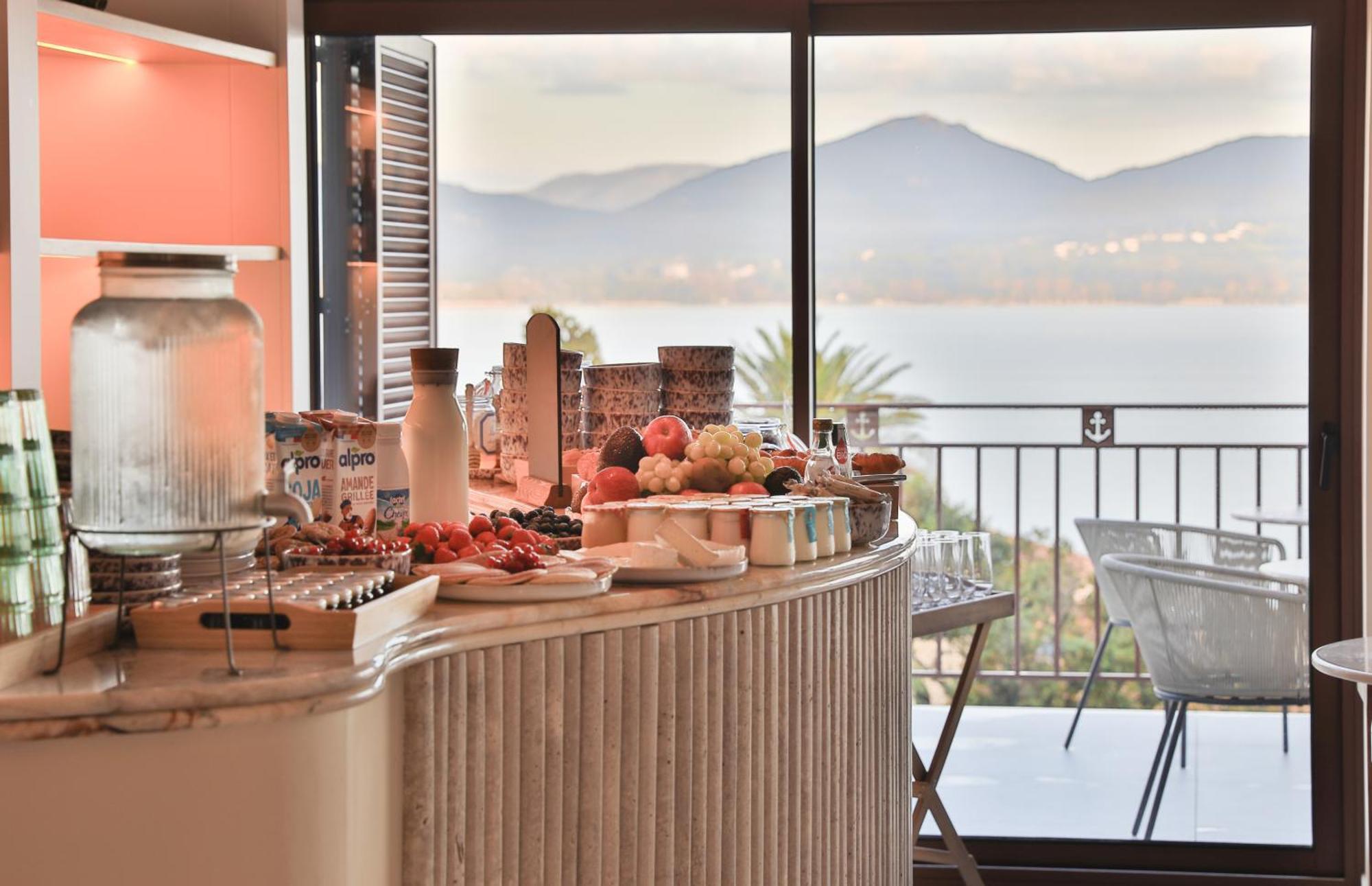 Tinah Saint-Tropez Hotel Kültér fotó